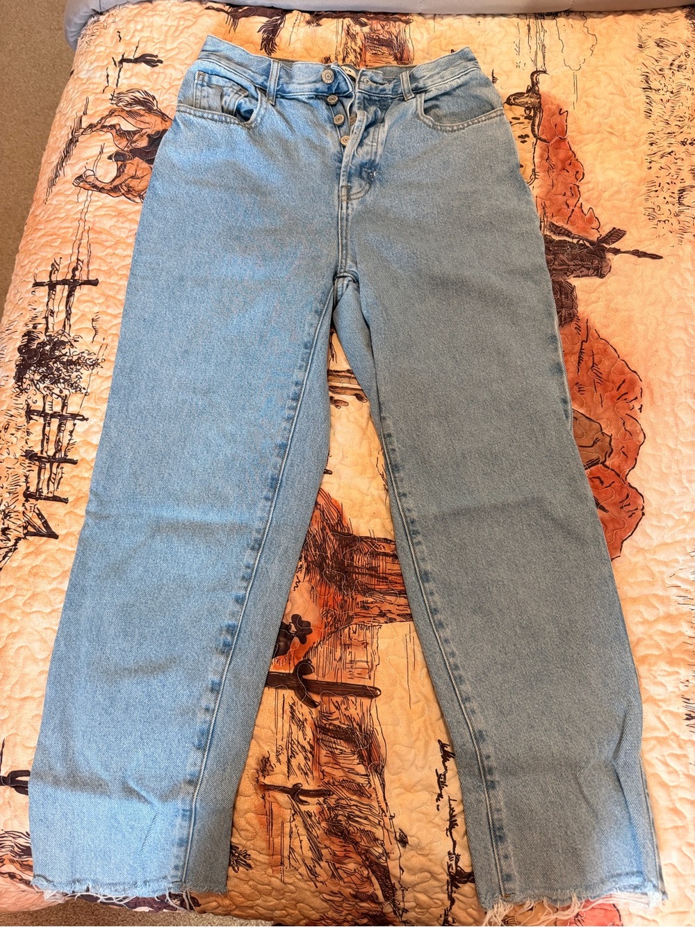 Classic High-Rise Women’s Jeans in Light Blue